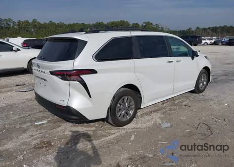 2025 Toyota Sienna Xle from USA, damaged, VIN 5TDYRKEC8SS252618